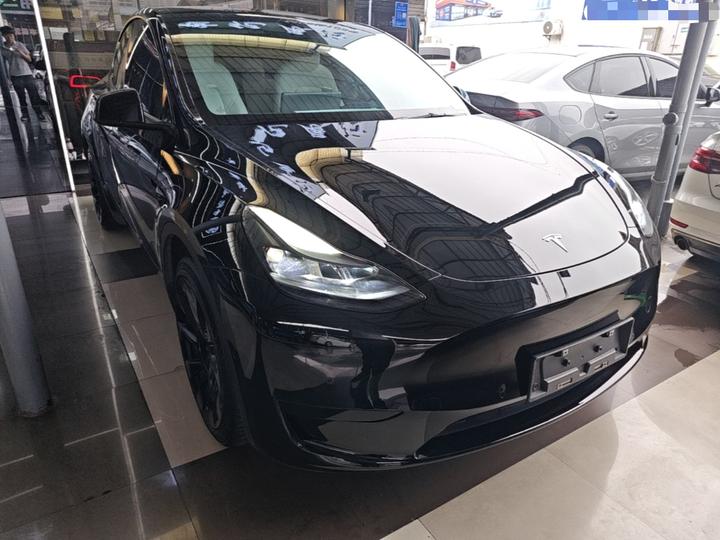Model Y 2022 Facelift RWD photo 3