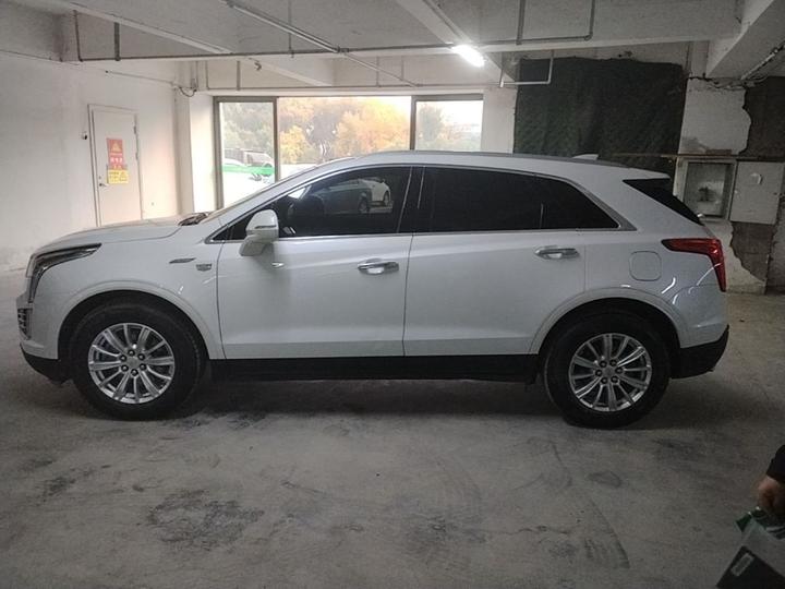 XT5 2018 28E AWD Tech photo 4