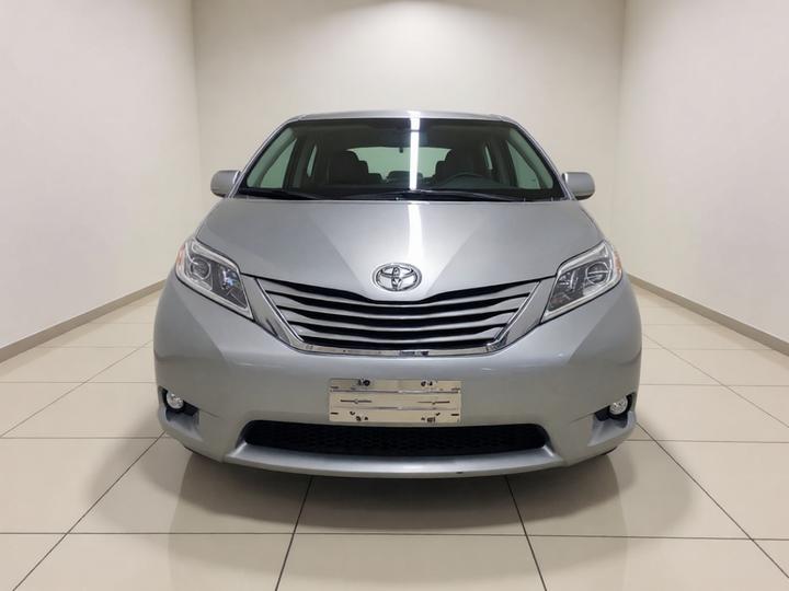 Sienna Parallel Import photo 2