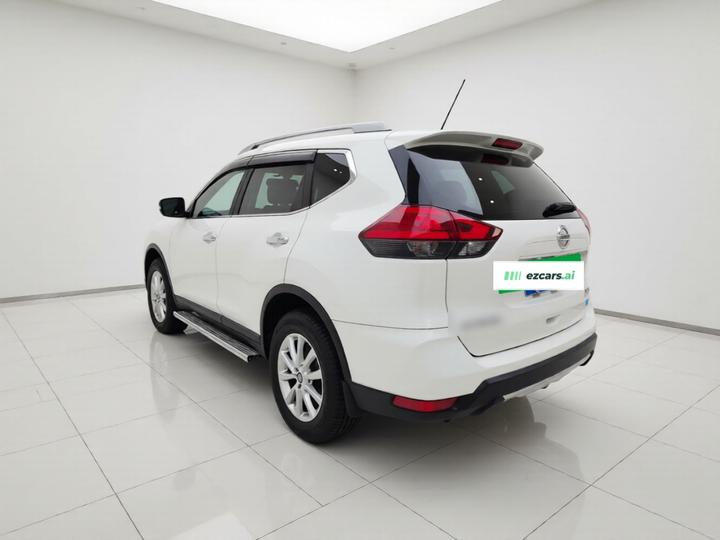 X-Trail 2017 2.0L CVT Comfort 2WD photo 4
