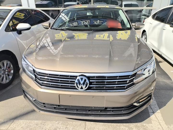 Passat 2017 330TSI DSG photo 2
