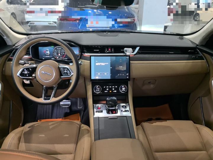F-PACE 2022 P250 HSE photo 5