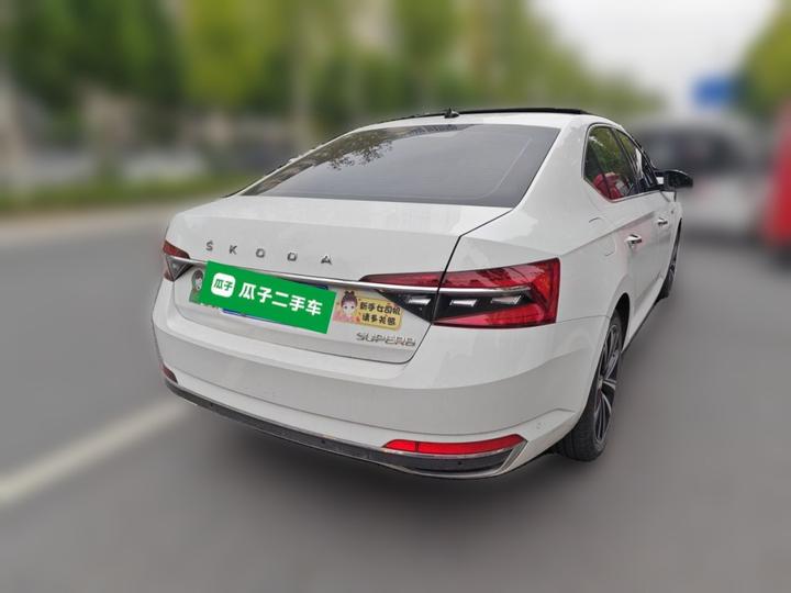 Superb 2022 TSI280 DSG Exclusive photo 6