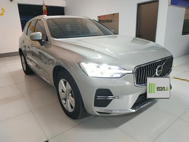 XC60 2022 B5 AWD Luxury photo 3