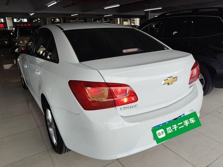 2015 1.5L Classic SE MT photo 4