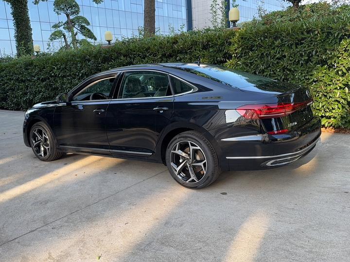 Passat 2026 380TSI photo 4