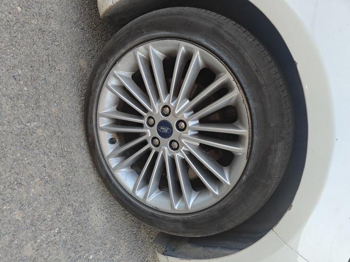 Mondeo 2013 2.0L GTDi240 Flagship photo 8
