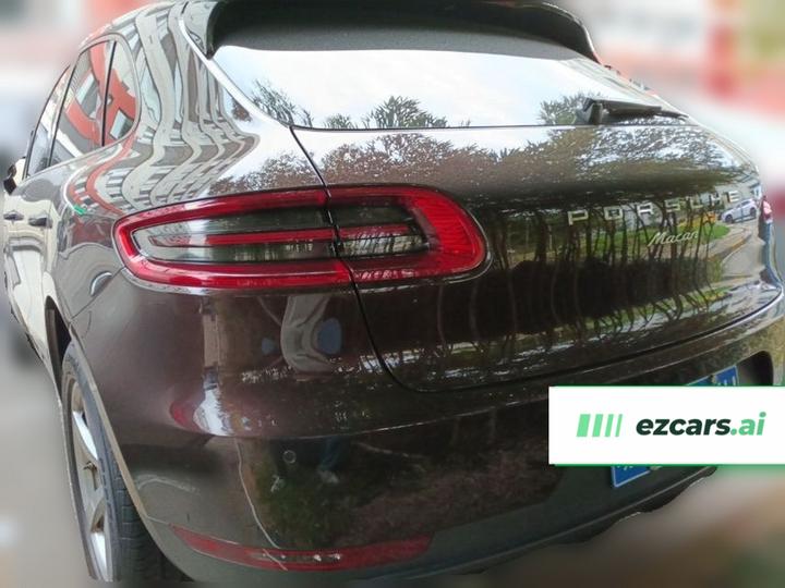 2017 Macan 2.0T photo 4