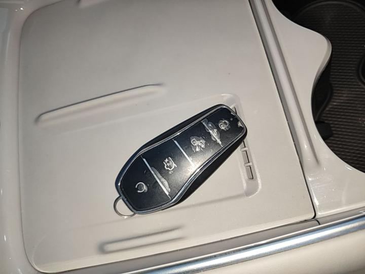 Hiace 05 EV 2025 520KM photo 8