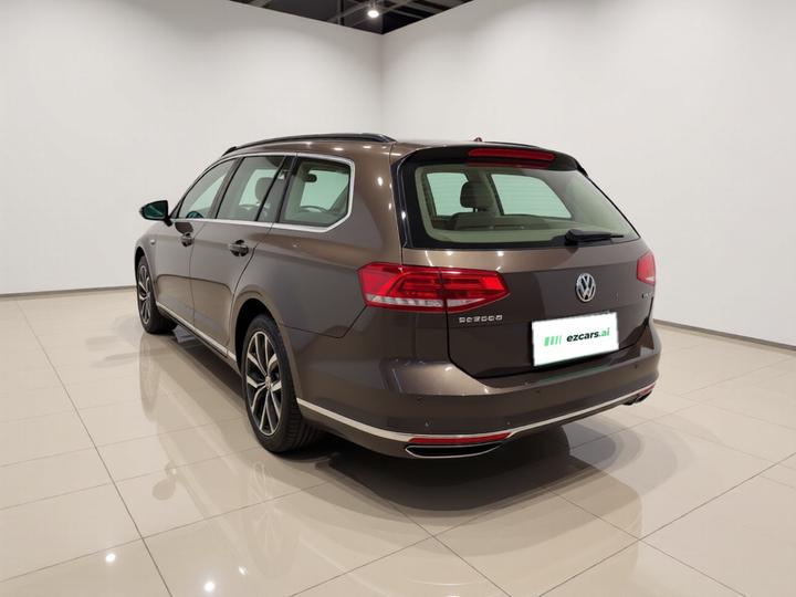 2016 380TSI RWD photo 4