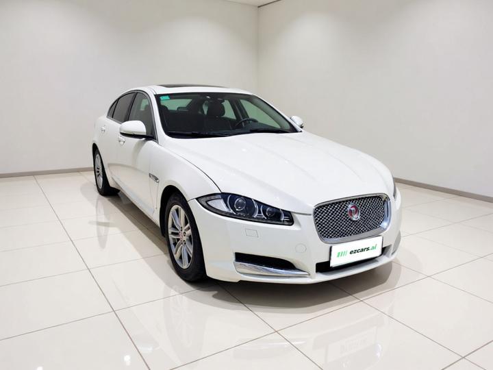 XF 2014 XF 2.0T photo 3