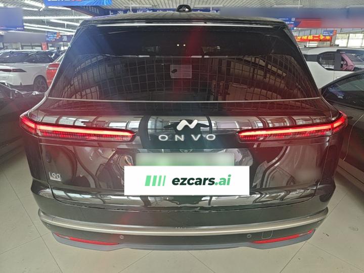 L90 2025 Max 6-Seater 85 photo 3