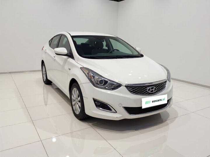 Elantra 2016 1.6L AT Smart photo 3
