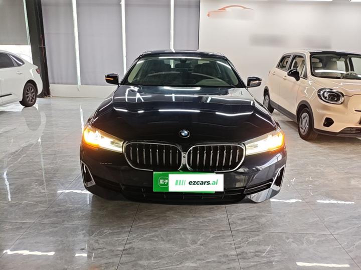 5 Series 2021 525Li Luxury photo 2