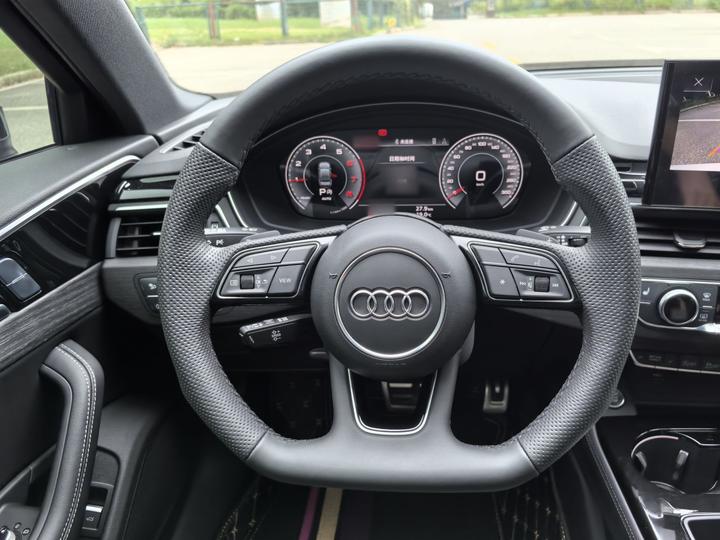 A4L 2024 40 TFSI Luxury Dynamic photo 3