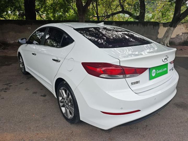 Elantra 2016 1.6L AT Smart Elite photo 4