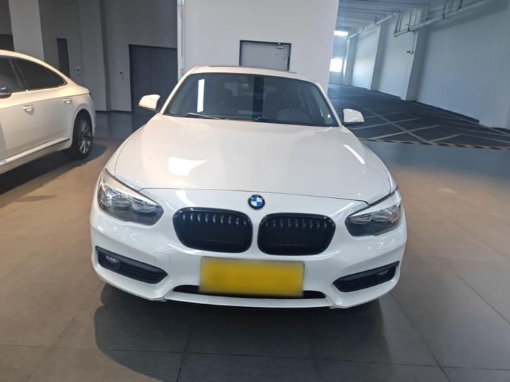 1 Series Imported 2016 120i Leading photo 2