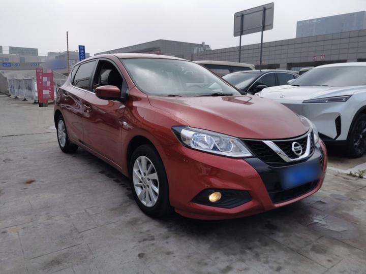 Tiida 2020 1.6L CVT photo 3