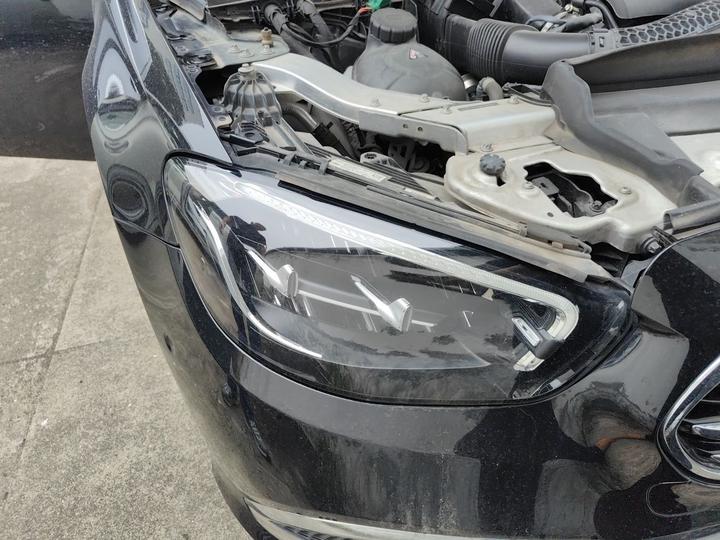E-Class EV 2022 Facelift E 350 e L PHEV photo 7