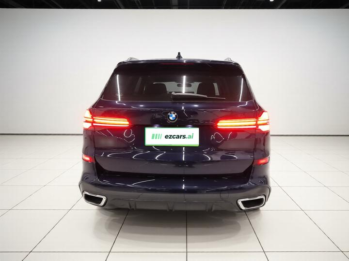 X5 2023 xDrive 40Li M M Sport Night Package photo 5