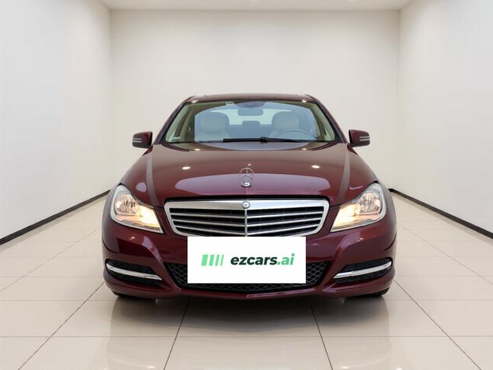 C-Class 2011 C 180K Classic photo 2