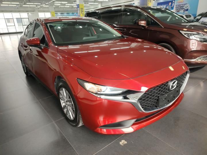 3 Axela 2021 2.0L AT photo 3