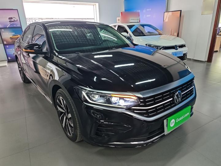 Passat 2022 330TSI Luxury photo 3