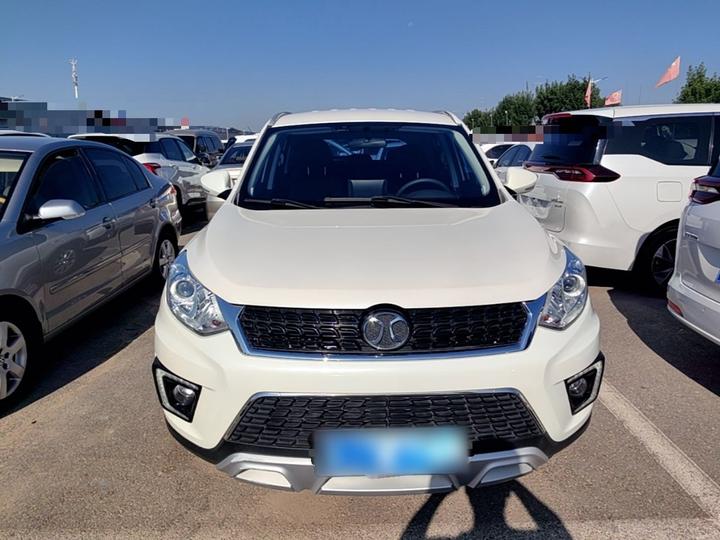 BAIC X35 2016 1.5L AT Elite photo 2