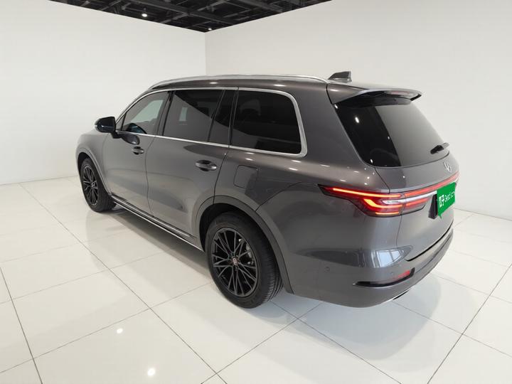 Li Auto ONE 2021 EREV 6-Seater photo 4