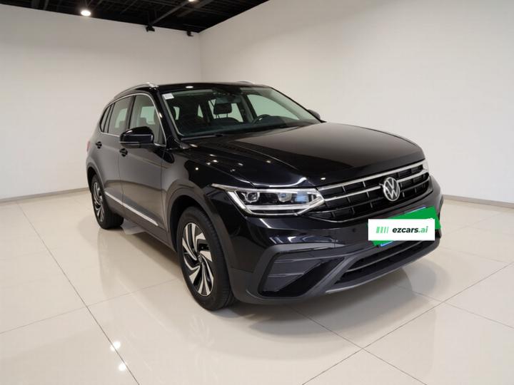 Tiguan L 2025 300TSI AT RWD photo 3