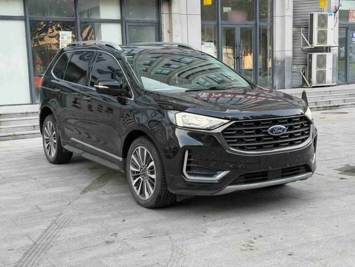 Edge 2021 PLUS EcoBoost 245 RWD 7-Seater photo 3