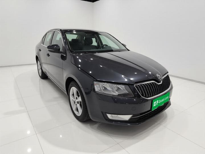 Octavia 2016 1.6L MT photo 3