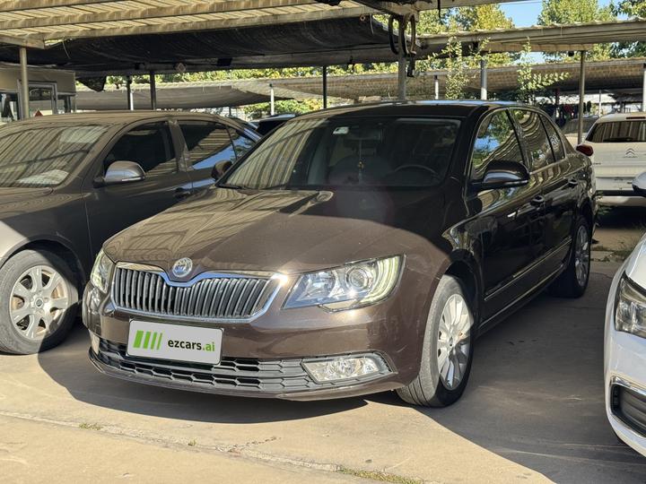 Superb 2013 1.8TSI AT