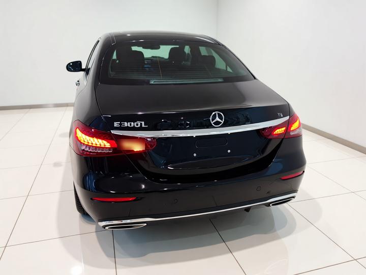 E-Class 2022 Facelift E 300 L Fashion photo 3