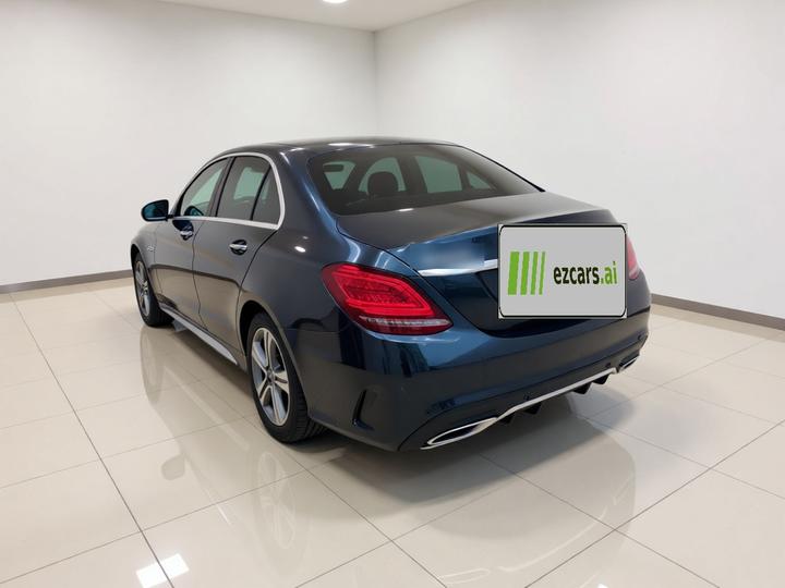 C-Class 2019 Facelift C 260 L Sport photo 4