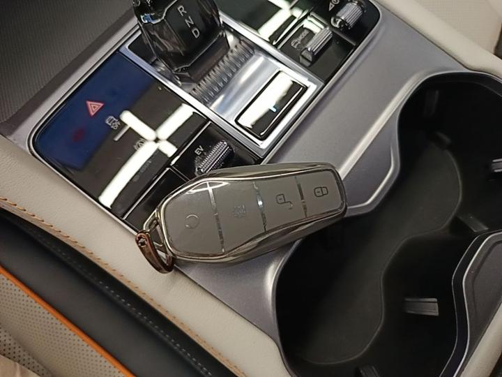 Song PLUS EV 2024 Honor DM-i 110km Flagship PLUS photo 8