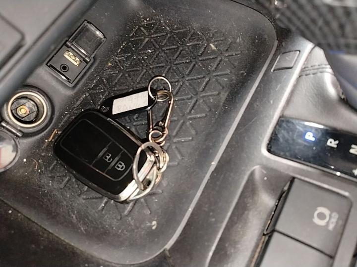RAV4 2020 2.0L CVT RWD PLUS photo 8