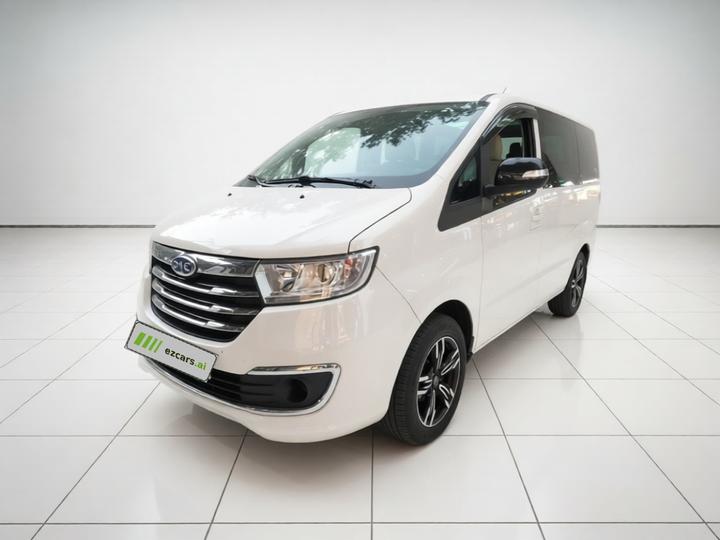 Refine M3 2023 1.8L 7/8-Seater Connected