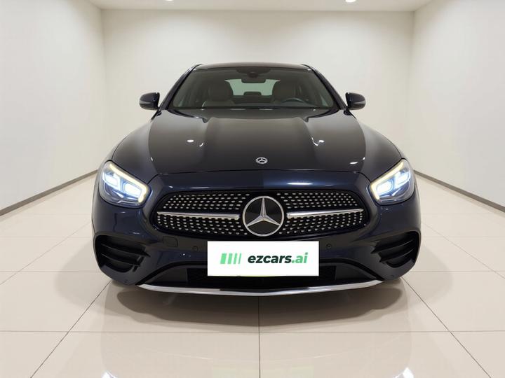 E-Class EV 2023 E 350 e L PHEV Sport photo 2