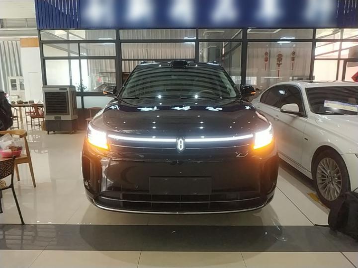 HIMA AITO M7 2024 1.5T ADAS AWD Ultra 5-Seater photo 2