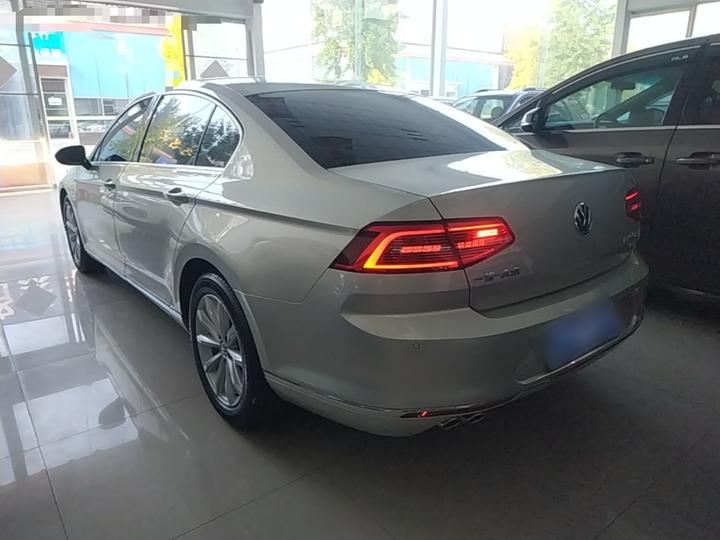Magotan 2018 330TSI DSG Leading photo 4