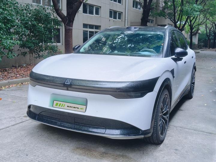7X 2025 75kWh RWD ADAS