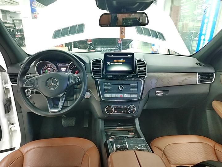 GLE-Class Parallel Import photo 5