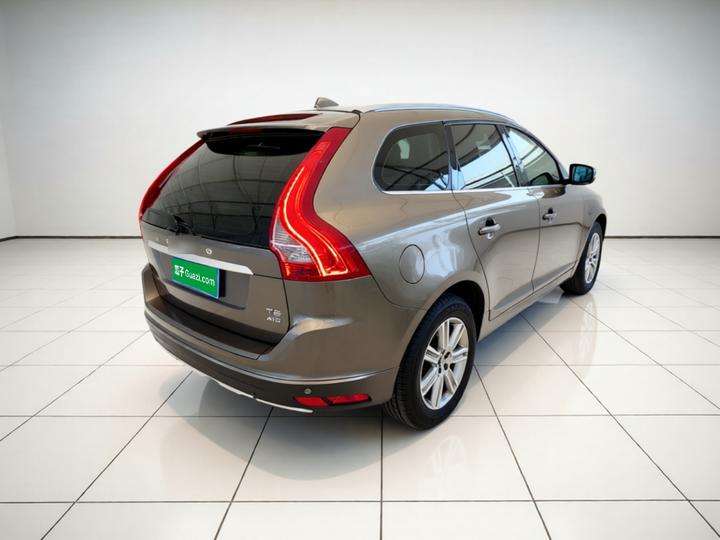 XC60 2016 T5 photo 4