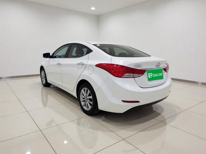 Elantra 2015 1.6L MT Leading photo 4