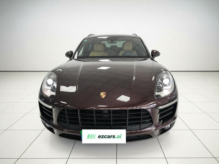 2017 Macan 2.0T photo 2