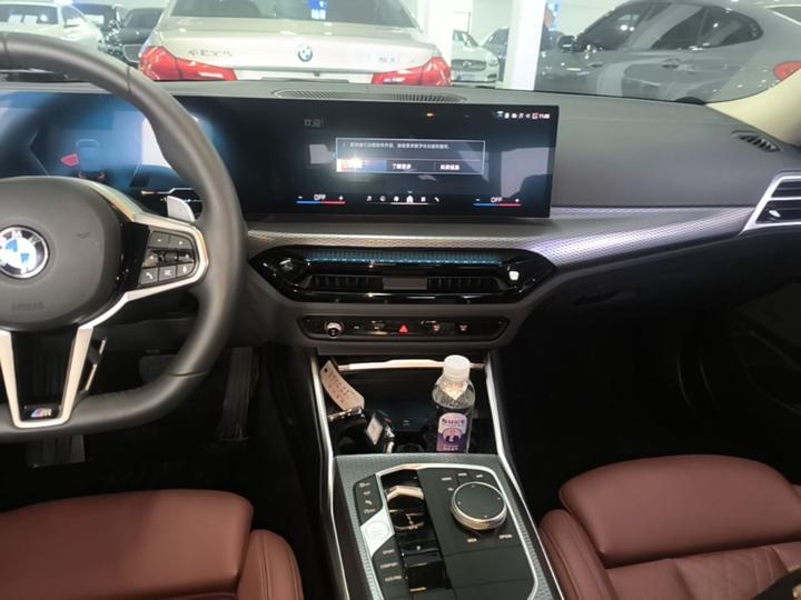 3 Series 2025 330Li M M Sport Night Package photo 8