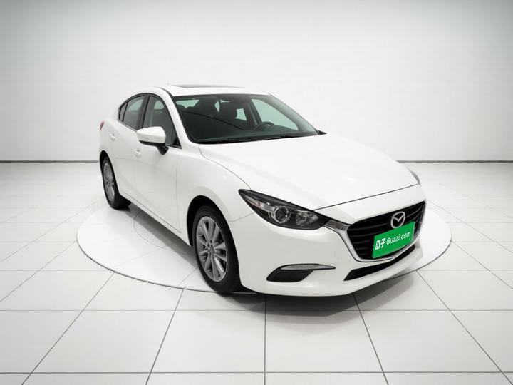 3 Axela 2019 Hatchback 1.5L AT Comfort China VI photo 3