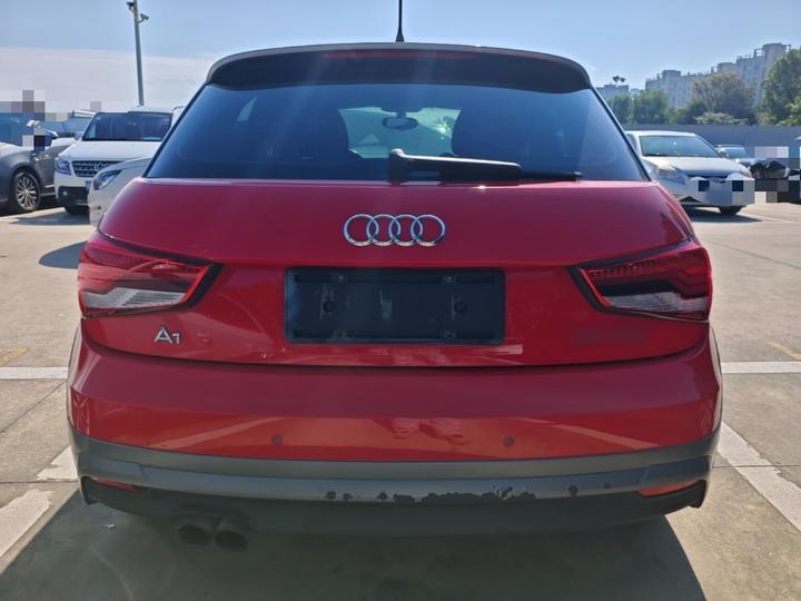 A1 2016 30 TFSI Sportback Design photo 5