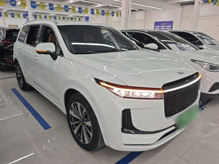 Li Auto ONE 2020 EREV 6-Seater photo 3